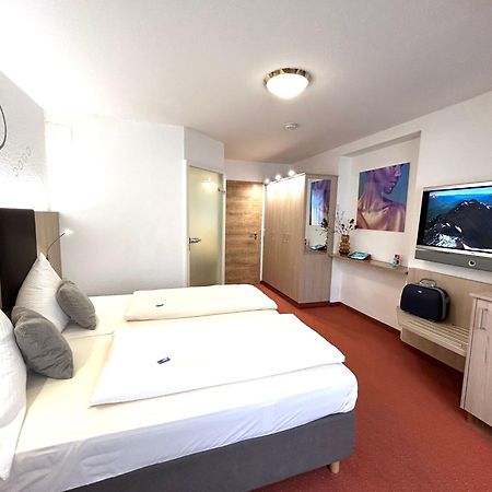Wuermtaler Gaestehaus เกรเฟลฟิง ภายนอก รูปภาพ