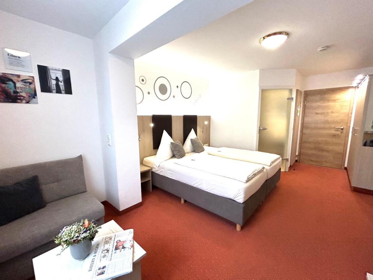 Wuermtaler Gaestehaus เกรเฟลฟิง ภายนอก รูปภาพ