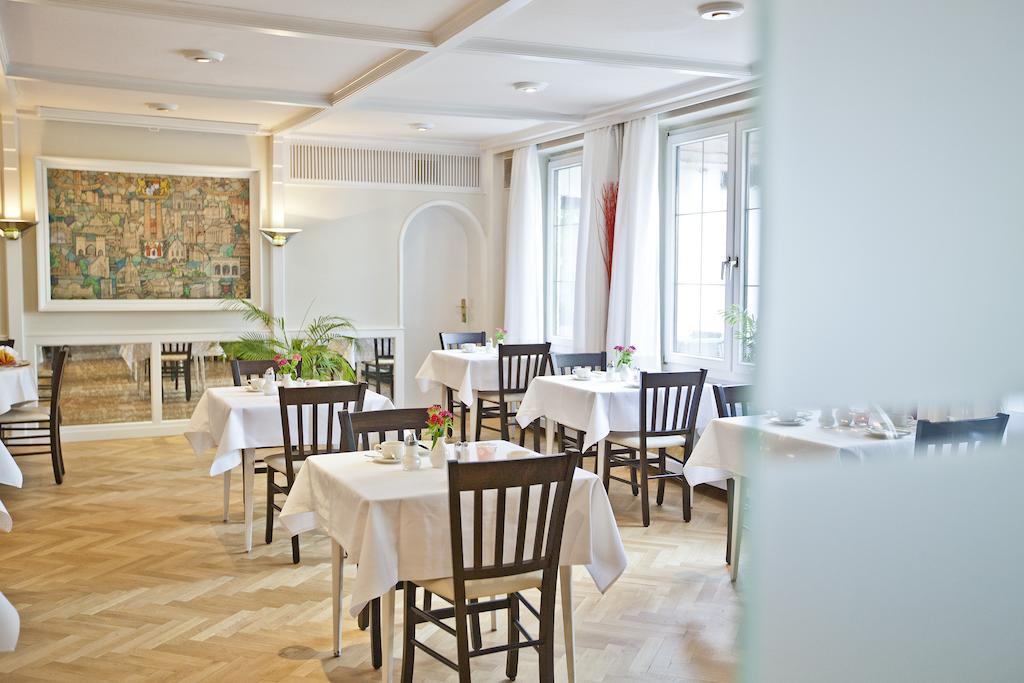 Wuermtaler Gaestehaus เกรเฟลฟิง ภายนอก รูปภาพ